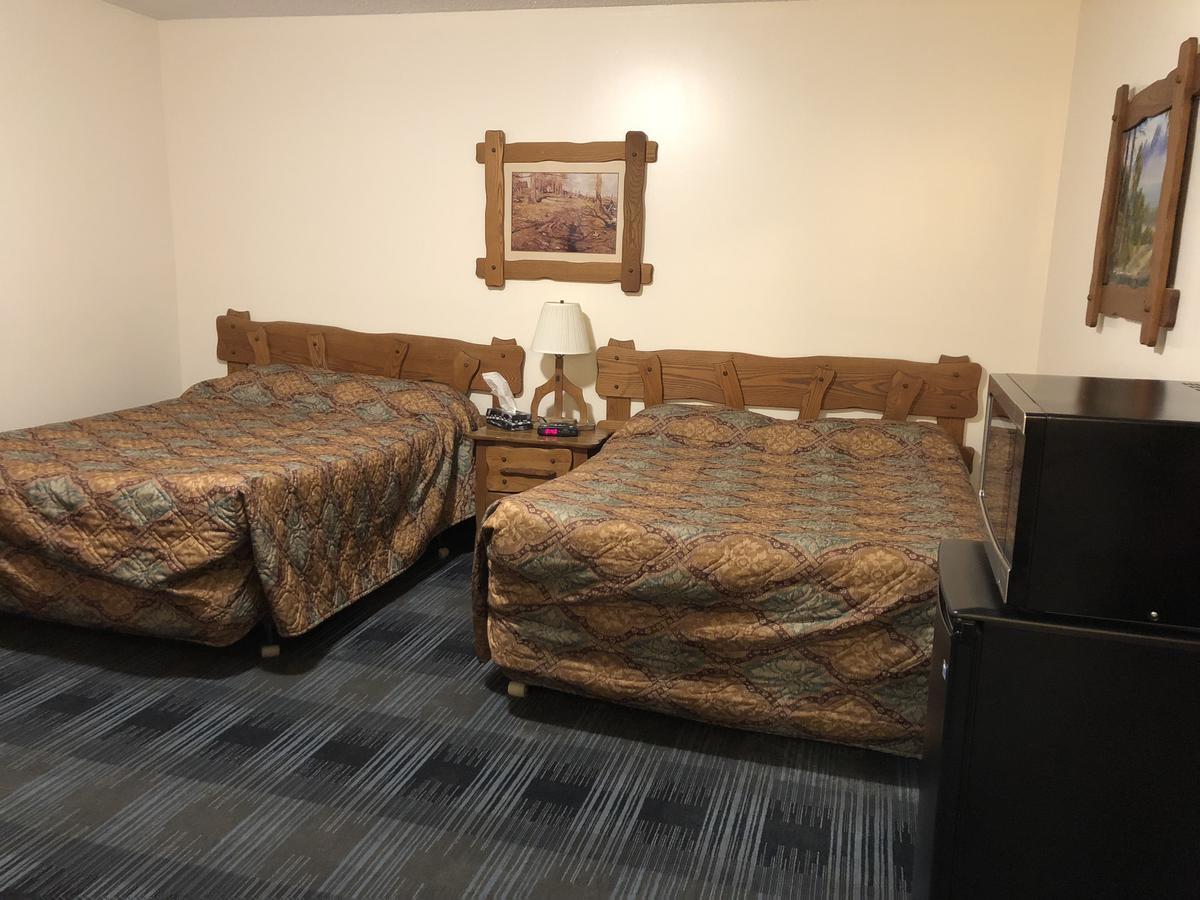 Agassiz Park Lodge - Under New Management McCreary エクステリア 写真