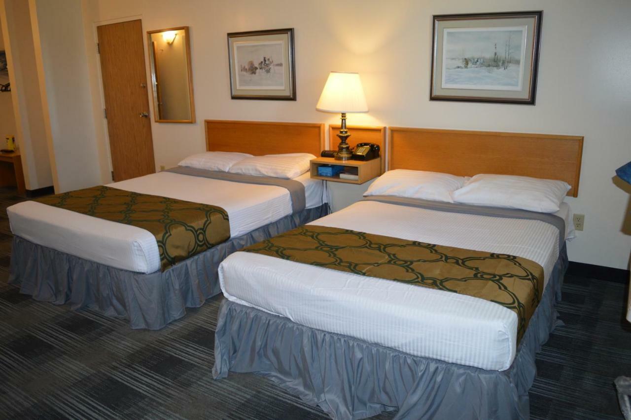 Agassiz Park Lodge - Under New Management McCreary エクステリア 写真
