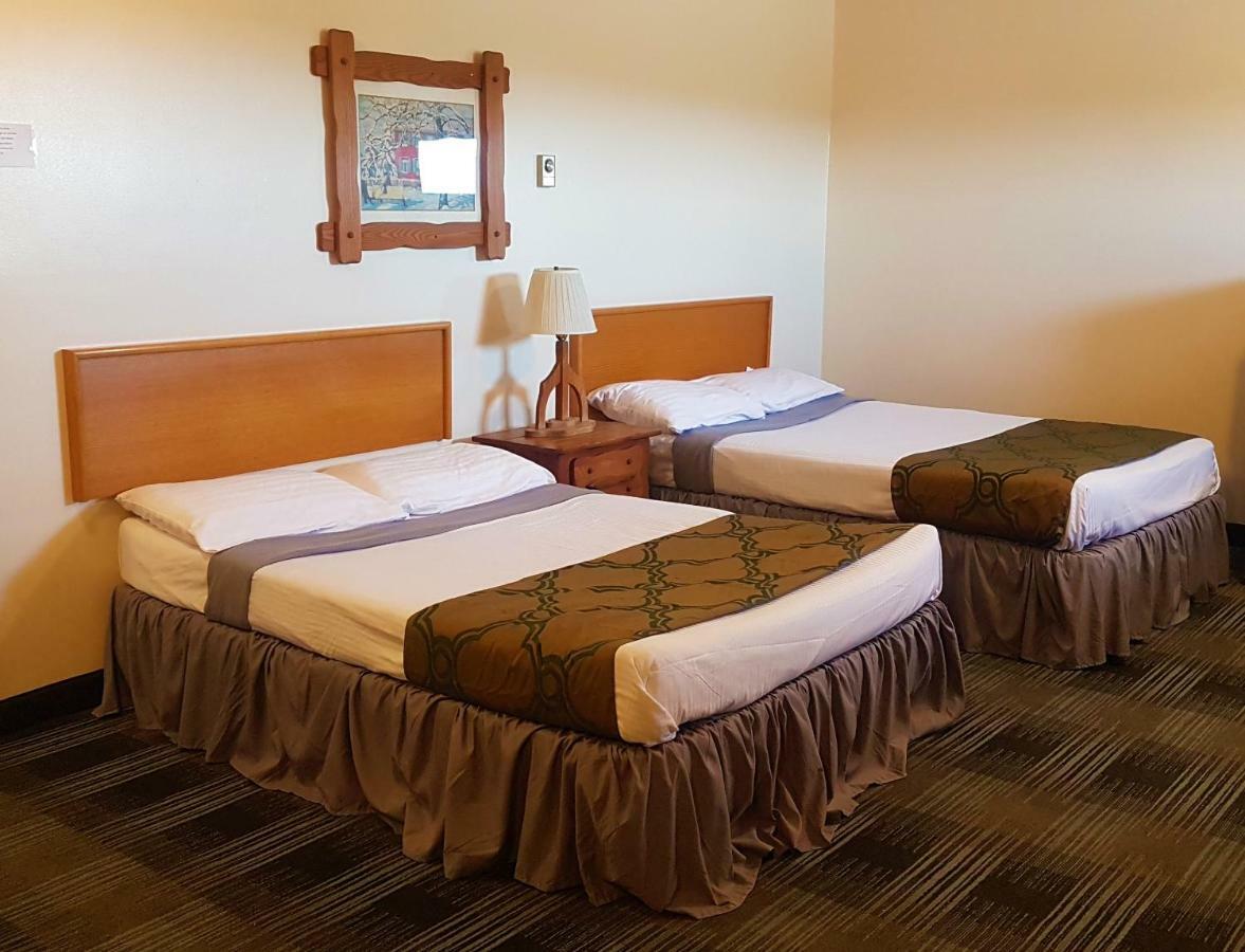 Agassiz Park Lodge - Under New Management McCreary エクステリア 写真